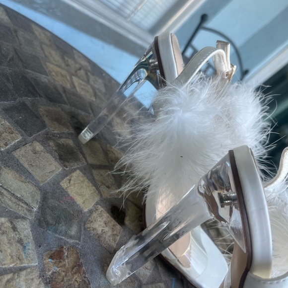 Fur Heels - Picture 3 of 6